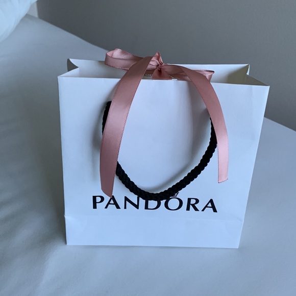 Pandora starter bracelet with stopper charms - Picture 3 of 5